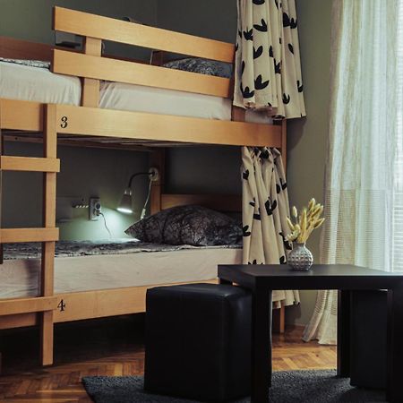 Skopje Downtown Hostel Ngoại thất bức ảnh
