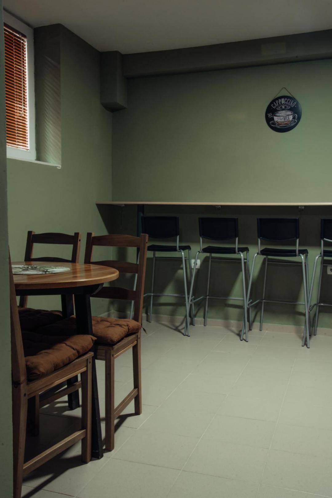 Skopje Downtown Hostel Ngoại thất bức ảnh
