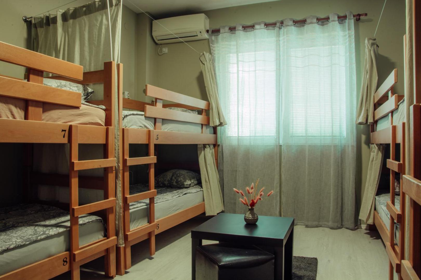 Skopje Downtown Hostel Ngoại thất bức ảnh